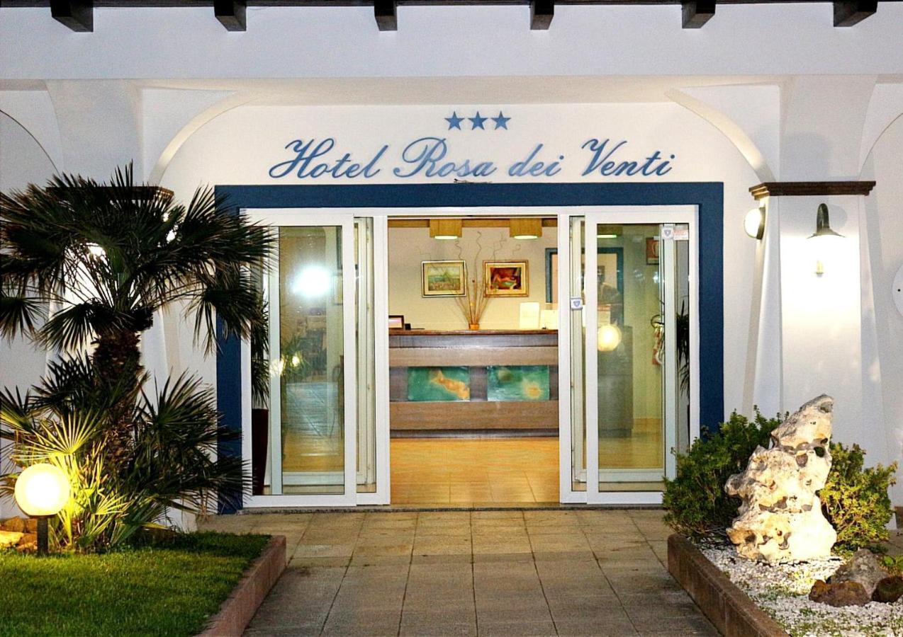 Hotel Rosa Dei Venti Castelsardo Exterior foto