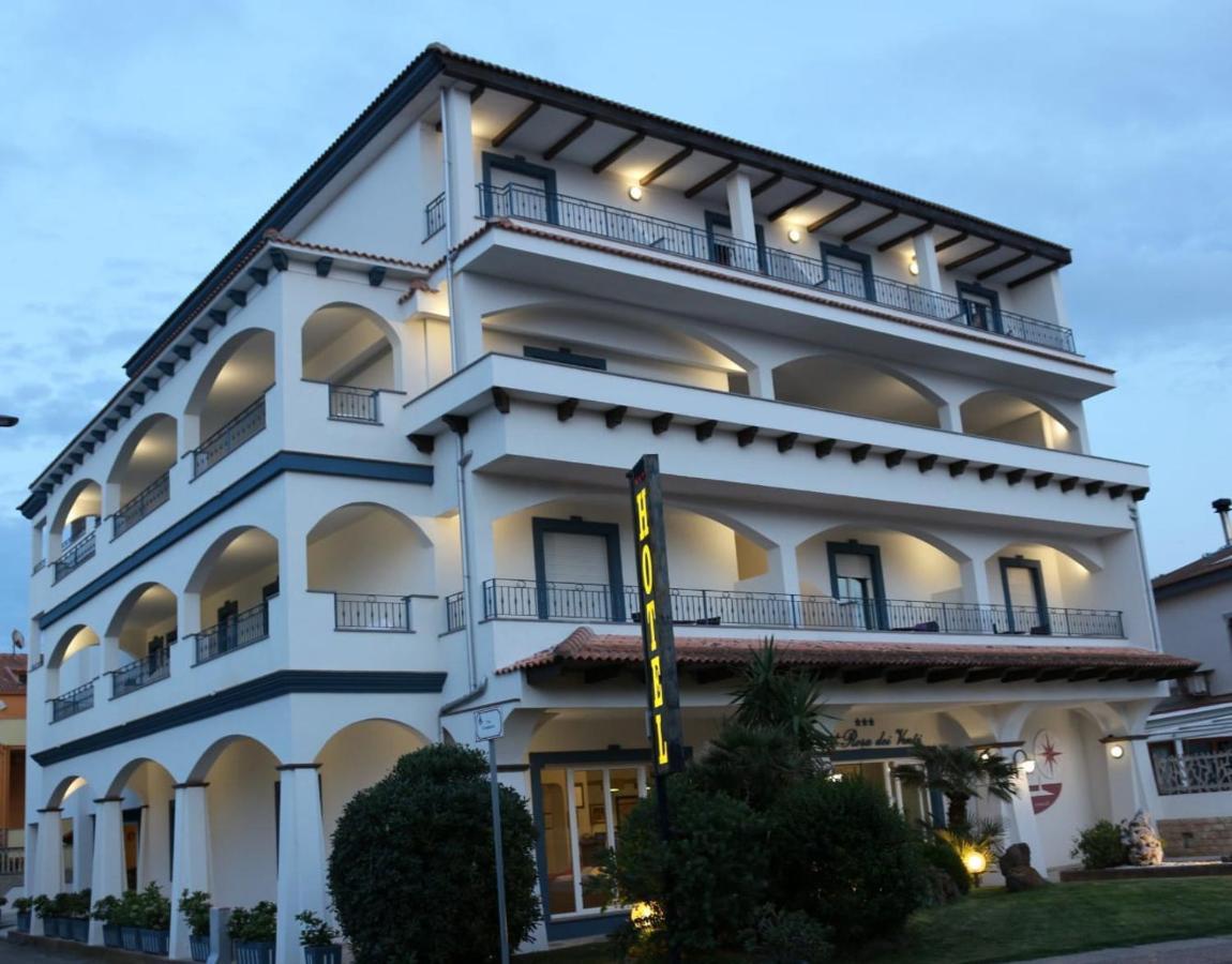 Hotel Rosa Dei Venti Castelsardo Exterior foto