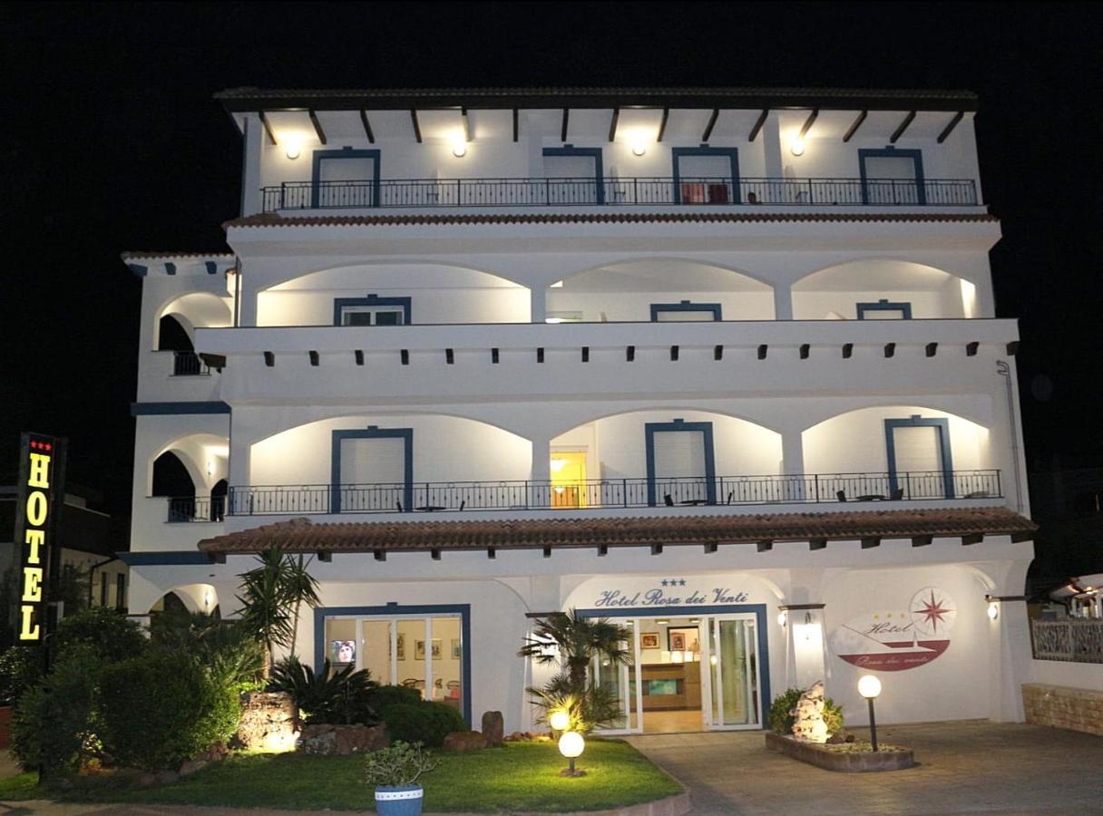 Hotel Rosa Dei Venti Castelsardo Exterior foto