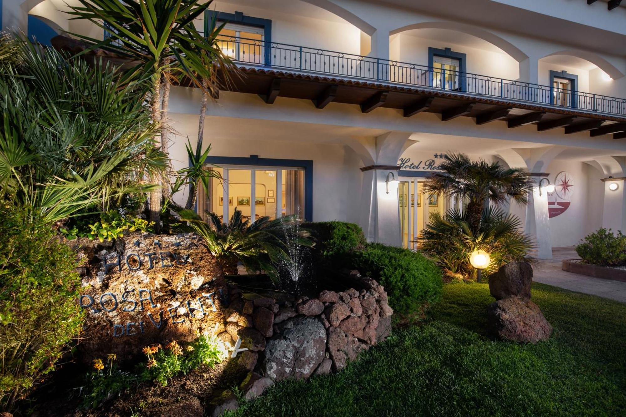 Hotel Rosa Dei Venti Castelsardo Exterior foto