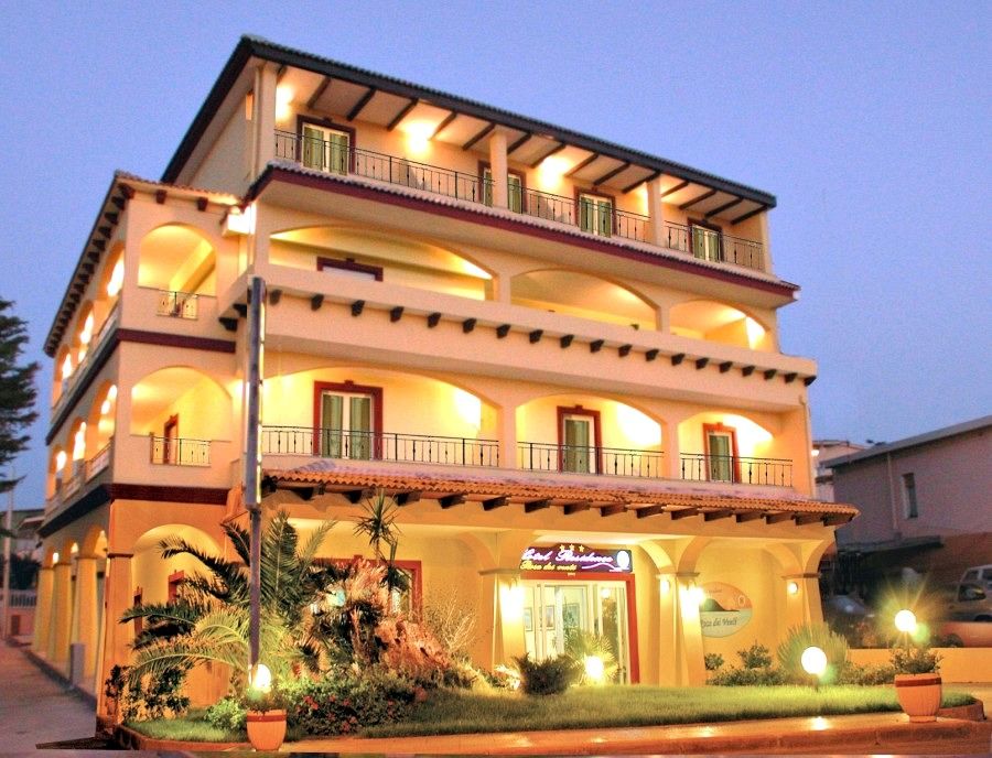 Hotel Rosa Dei Venti Castelsardo Exterior foto
